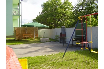 Ungaria Privát Sárvár, Exteriorul